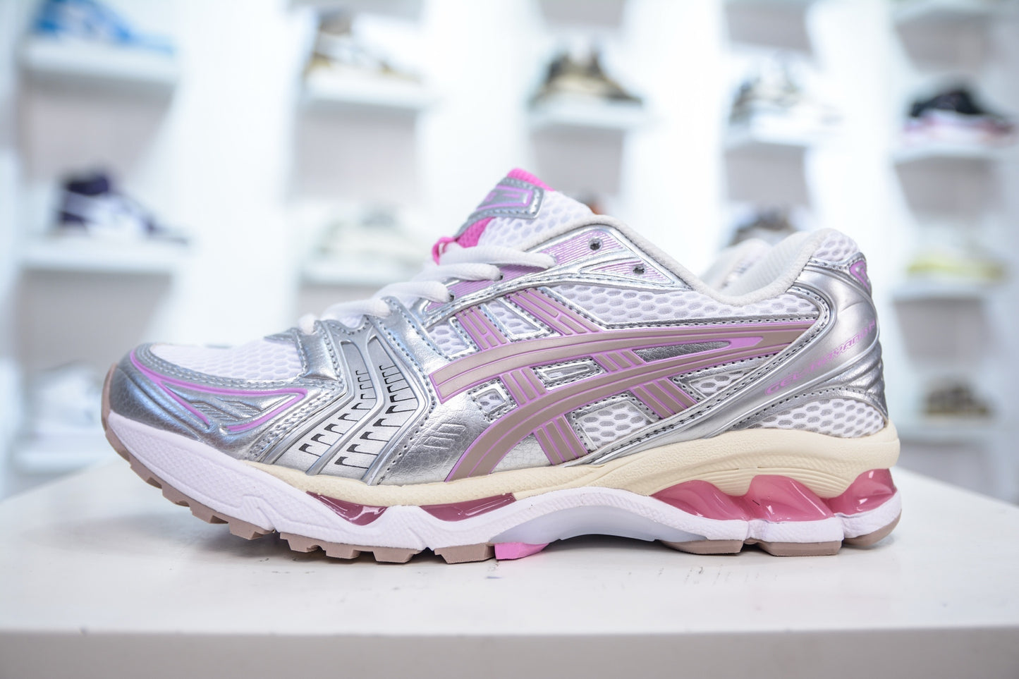 Kayano 14 blanche/rose