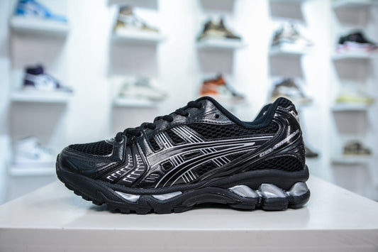 Kayano 14 black/white